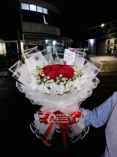 Alternatif Bunga Romantis untuk Anniversary yang Berkesan