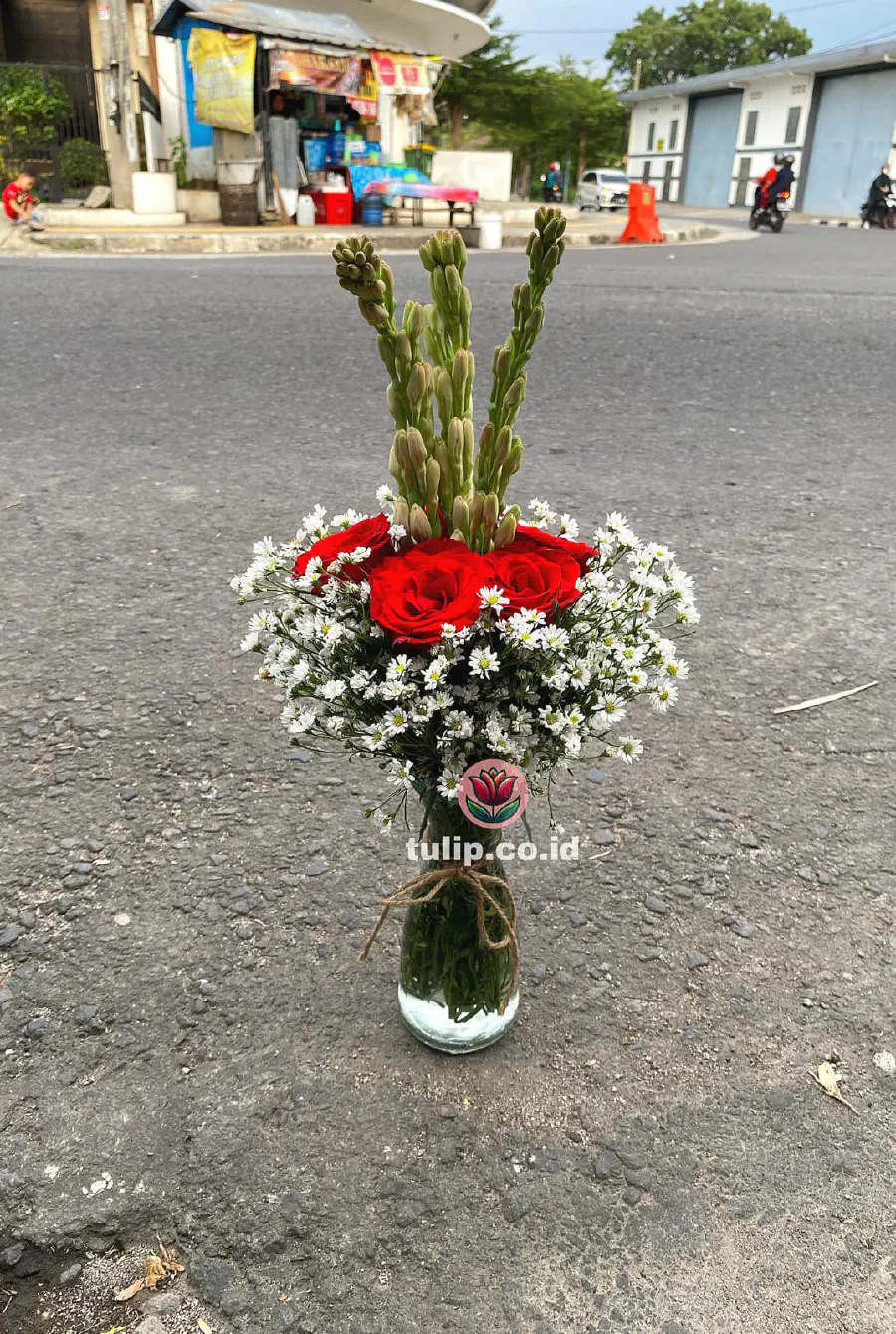 Mengapa Membeli Bunga untuk Diri Sendiri Adalah Bentuk Investasi Kebahagiaan yang Penting